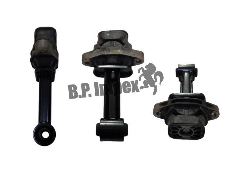 BRACKET ASSY ROLL ROD